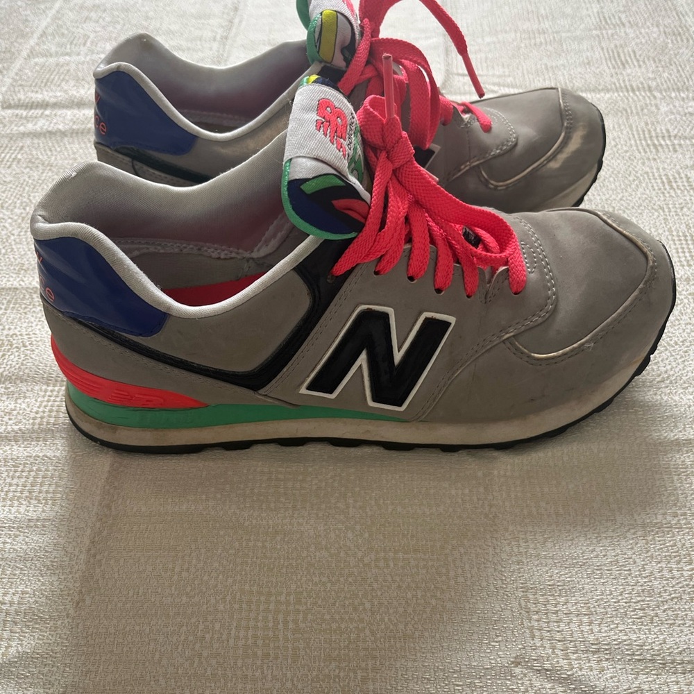 RETRO New Balance 574 Women’s Size 7